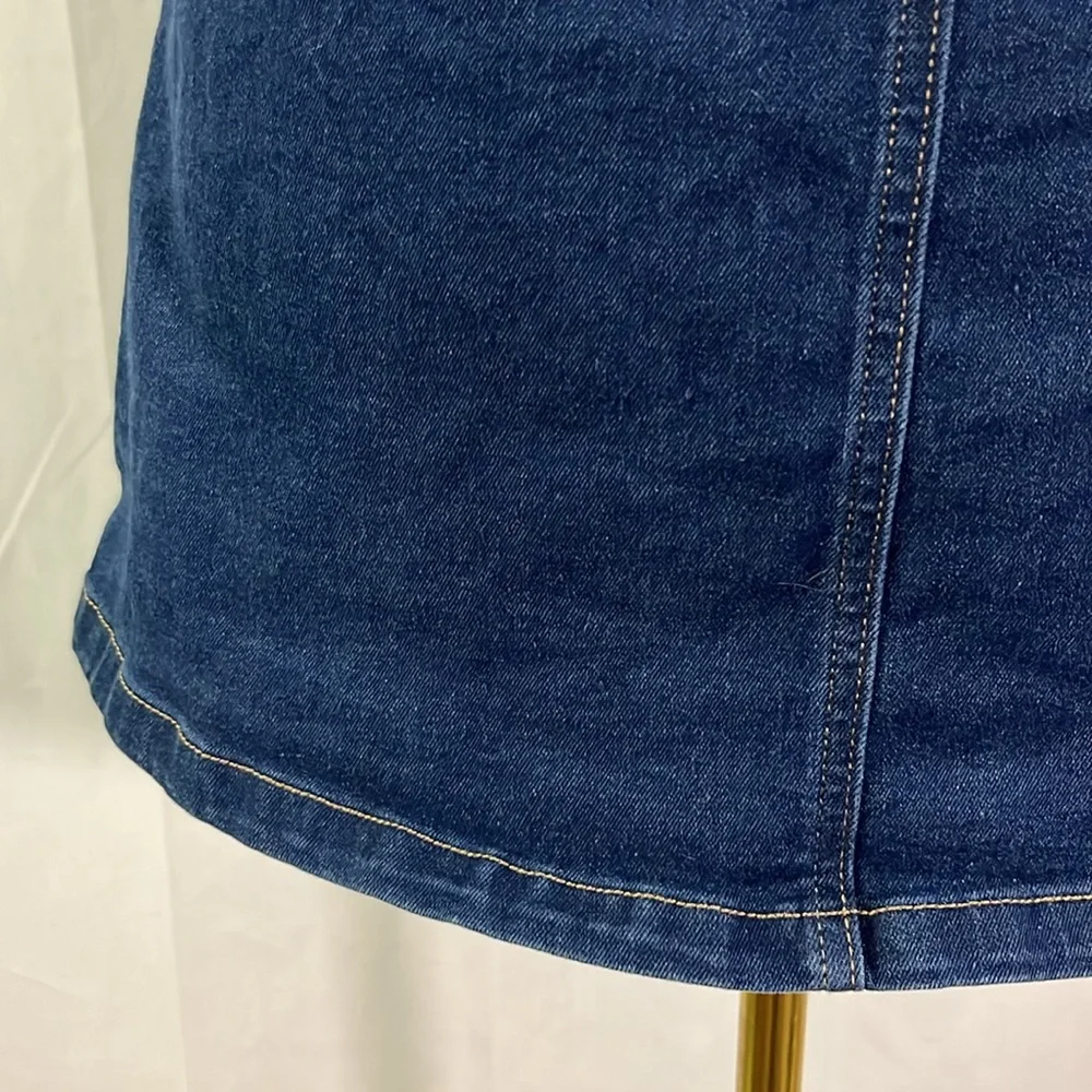 🛍 6 for $35 • Sincerely Jules Zip Front Patch Pocket Denim Mini Skirt